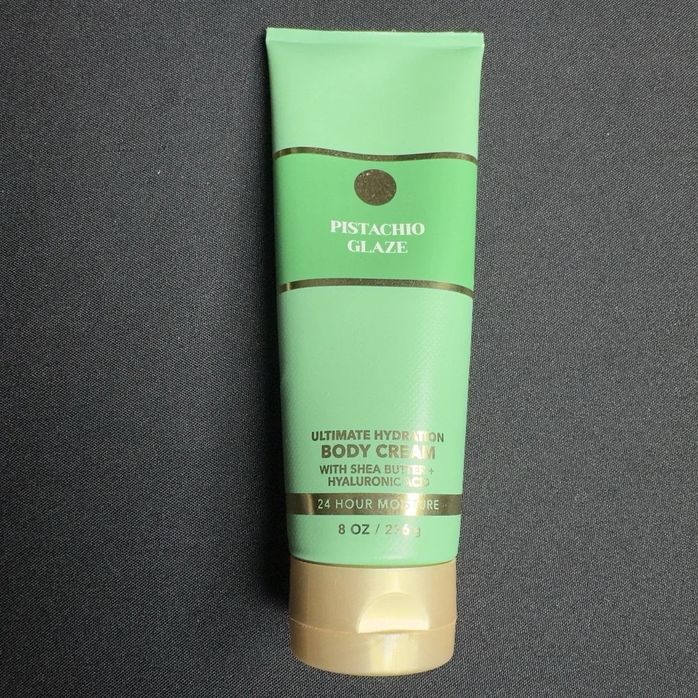 Bath & Body Works Pistachio Glaze Ultimate Hydration Body Cream 8oz
